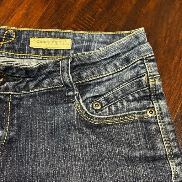 Chip & Pepper Production Y2K vintage Mid Rise Denim Shorts 9/10 - Picture 2 of 12